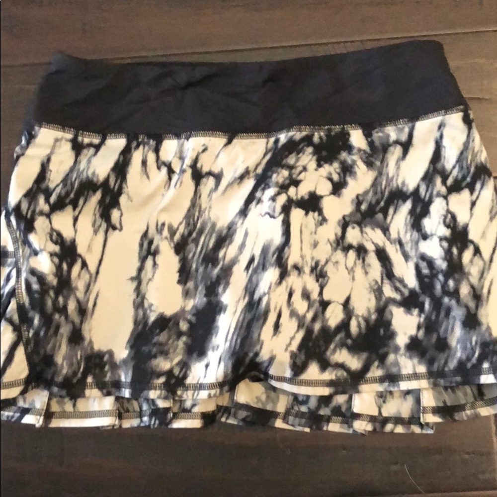 Lululemon pace setter size 4 regular